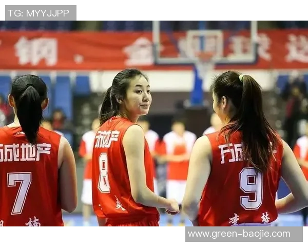 篮球场上的女神明星她们如何在银幕与赛场之间闪耀光芒